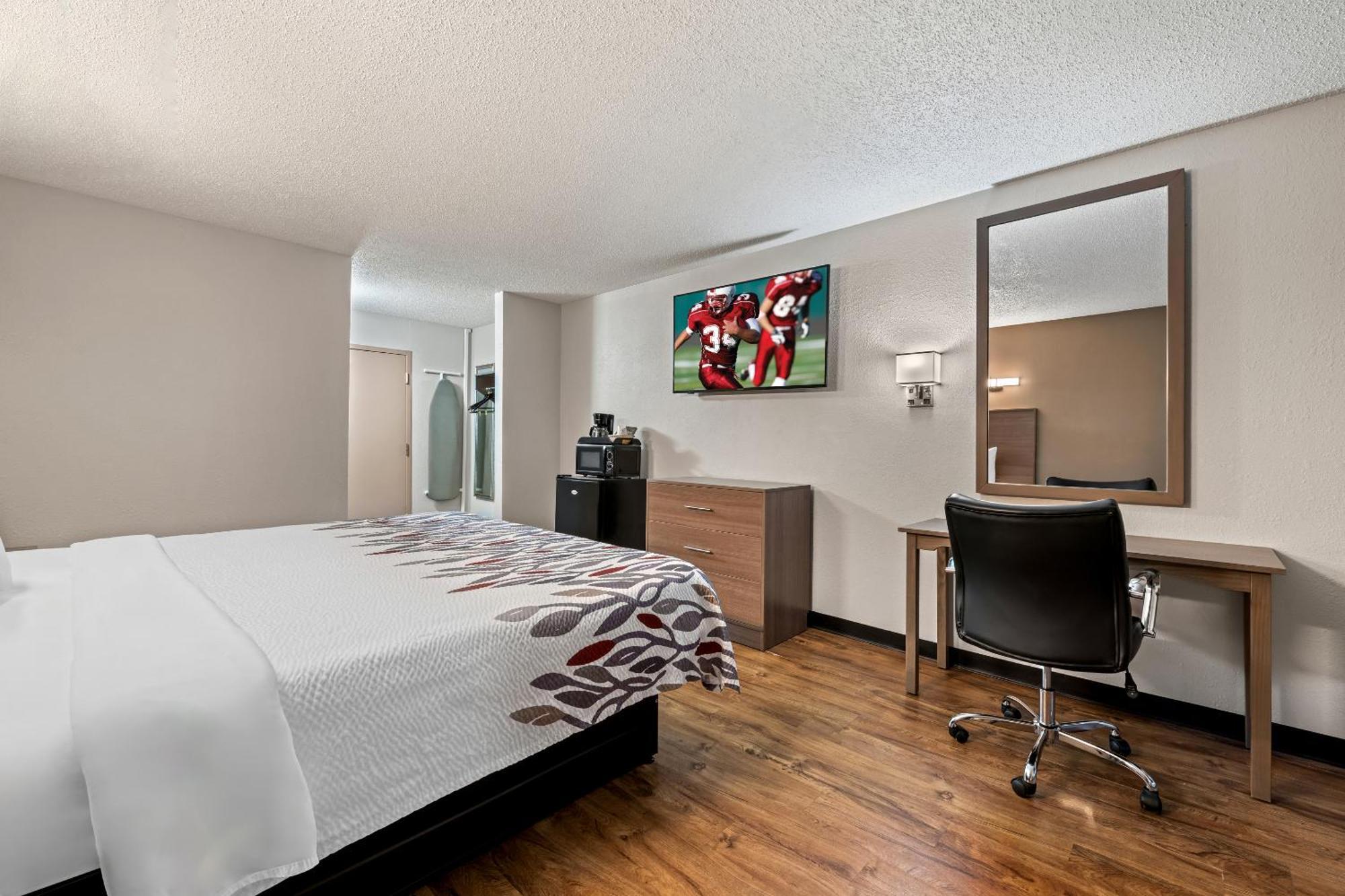 Red Roof Inn Charlotte - University Extérieur photo