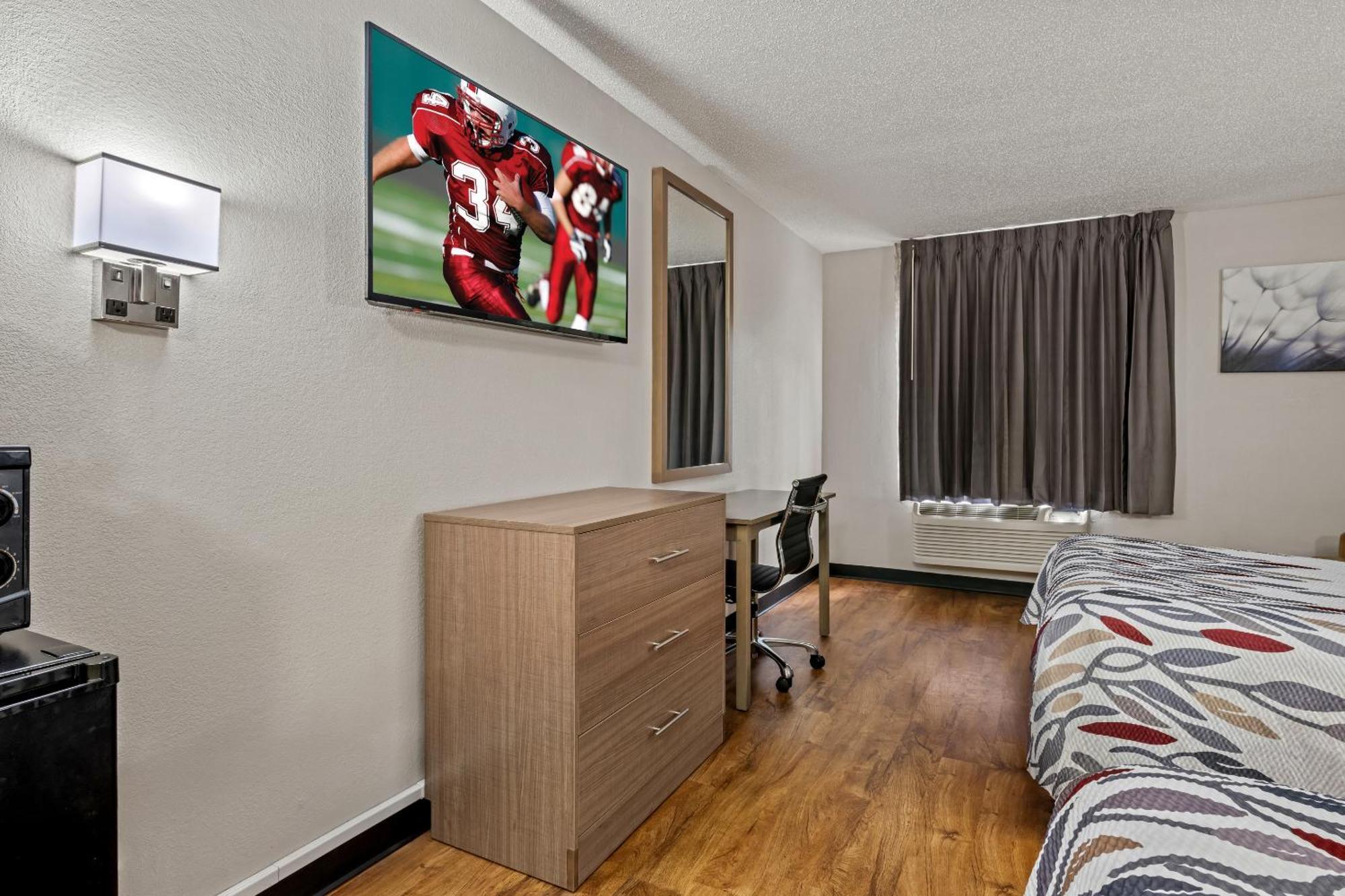Red Roof Inn Charlotte - University Extérieur photo